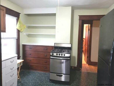 914 Cleveland Ave unit 2, Schenectady, NY 12306 - photo 6