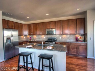 3064 Rittenhouse Cir, Fairfax, VA 22031 - photo 6