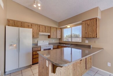 7502 E Princess Dr-13
