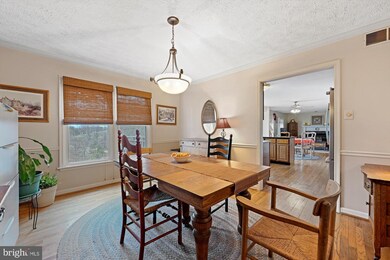 10951 Scaggsville Rd, Laurel, MD 20723 - photo 5