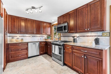 20 Lantern Ln, Burlington, MA 01803 - photo 7