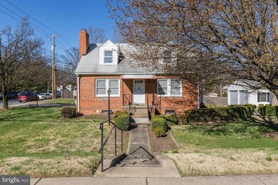 10814 Connecticut Ave, Kensington, MD 20895 - photo 2