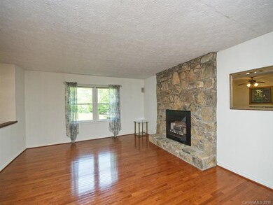 37 Fieldcrest Cir, Asheville, NC 28806 - photo 5