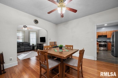 2006 Claussen St, Davenport, IA 52802 - photo 7