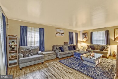 20 Marshal Ln, Willingboro, NJ 08046 - photo 3