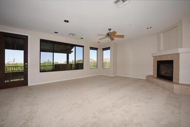 Great room w/gas fireplace