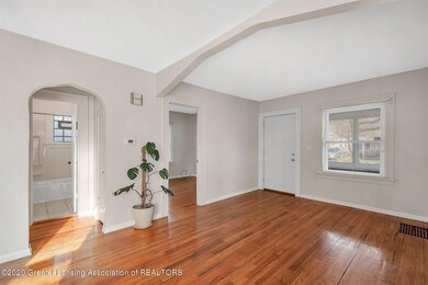 08-531 N Magnolia-windowstill-real-