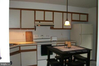 9523 Hickory Limb, Columbia, MD 21045 - photo 7