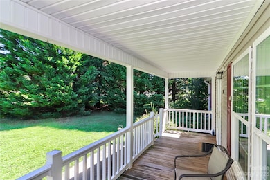 105 Wildflower Ln, Statesville, NC 28625 - photo 5