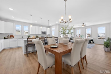 210 Marais Temps Clair Dr, Saint Charles, MO 63301 - photo 4