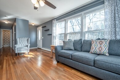 195 Reservoir St, Holden, MA 01520 - photo 5