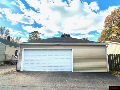 716 716 S 4th St, New Ulm, MN 56073 - photo 7