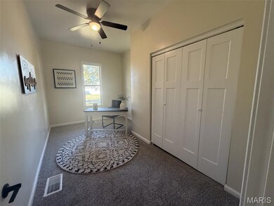 904 W Johnson St, Vandalia, IL 62471 - photo 7