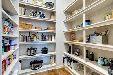 10804 W 169th St, Overland Park, KS 66221 - photo 7