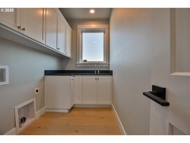 1577 Nestucca Ave, Eugene, OR 97408 - photo 6