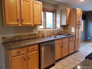 3260 Shawnee Rd, Lima, OH 45806 - photo 5