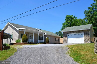 11 Norris Ln, Berkeley Springs, WV 25411 - photo 2