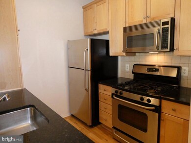 White Flint Station unit 2320, North Bethesda, MD 20852 - photo 4