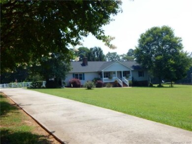 7180 Strawberry Ln, Stanfield, NC 28163 - photo 4