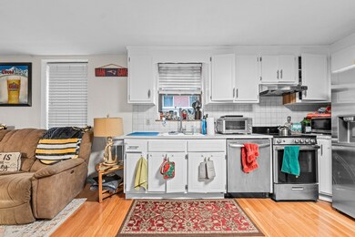 29 Cooper St unit 2, Boston, MA 02113 - photo 2