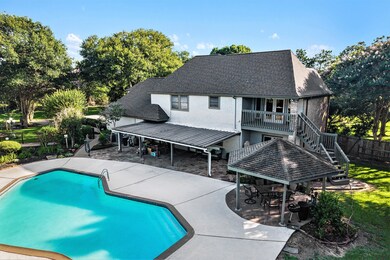 1105 Main St, Alvin, TX 77511 - photo 2