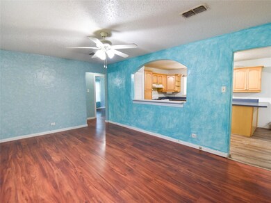 1811 Mill St, Gainesville, TX 76240 - photo 7