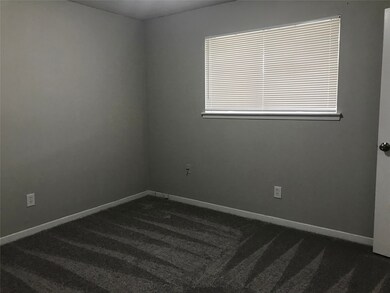 10307 Saber Ct, Houston, TX 77038 - photo 5