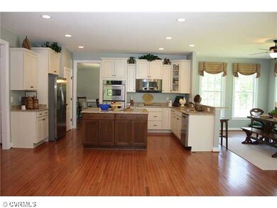 7048 Golden Aster Dr, Moseley, VA 23120 - photo 4