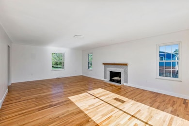 8608 Goldfinch Way, West Chester, OH 45069 - photo 5