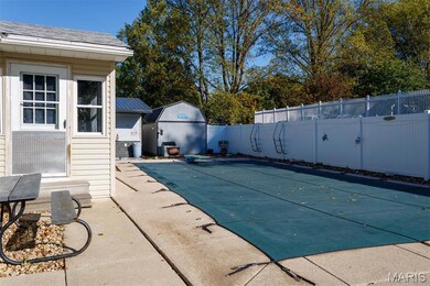 345 Valley View, Carlyle, IL 62231 - photo 2