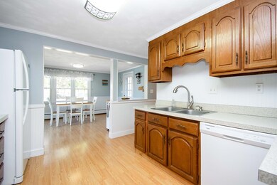 26 Oakland St, Palmer, MA 01069 - photo 4