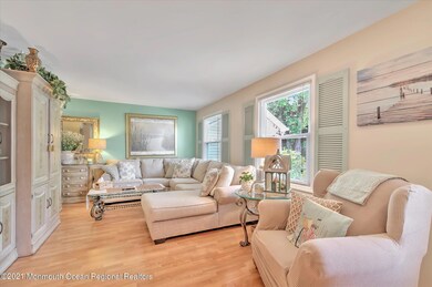 03-LIVING ROOM