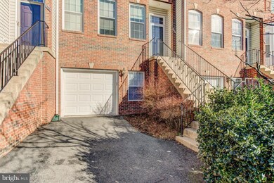 2534 James Madison Cir, Herndon, VA 20171 - photo 2