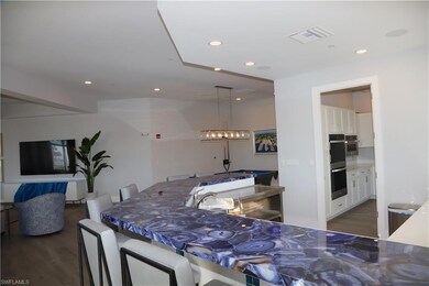 909 10th St S, Naples, FL 34102 - photo 3