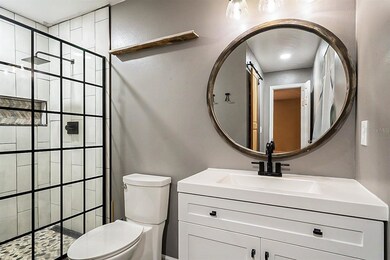 623 N Disston Ave, Tavares, FL 32778 - photo 6