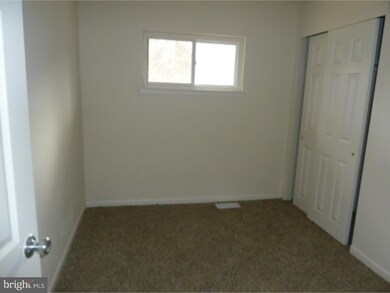 2404 S Cuthbert Dr, Lindenwold, NJ 08021 - photo 7