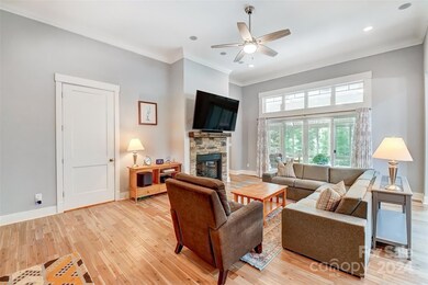 444 Evergreen Rd, Clover, SC 29710 - photo 6