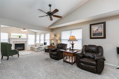 4179 Lakeview Dr SW unit 4179, Cedar Rapids, IA 52404 - photo 6