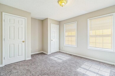 4237 Grantline View Ct, New Albany, IN 47150 - photo 4