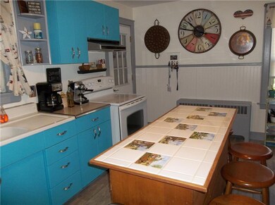 207 Saco Ave, Old Orchard Beach, ME 04064 - photo 3