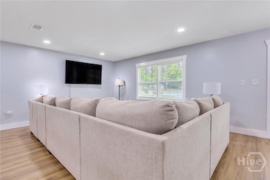 607 Dyches Dr, Savannah, GA 31406 - photo 6