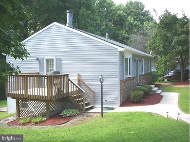 6802 Dangelo Ct, Bowie, MD 20720 - photo 2