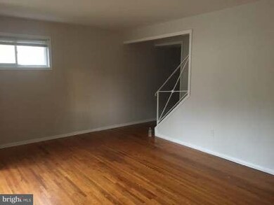 6823 Forest Terrace, Hyattsville, MD 20785 - photo 3