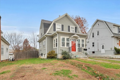 72 Saint Charles St, West Hartford, CT 06119 - photo 2