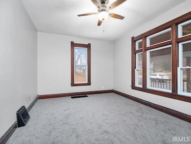 568 Buchanan St, Huntington, IN 46750 - photo 3