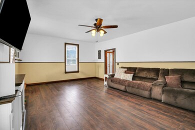 110 E Barker St, Tuscola, IL 61953 - photo 6