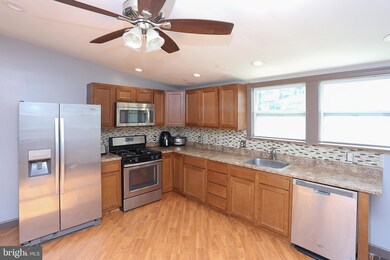 3225 Rosalie Rd, Halethorpe, MD 21227 - photo 2