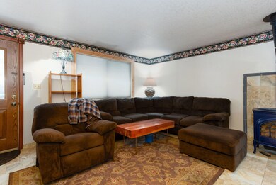 2639 SW Yew Ave, Redmond, OR 97756 - photo 5