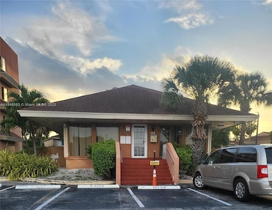 17500 NW 68th Ave unit D3010, Hialeah, FL 33015 - photo 7