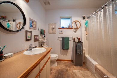 2517 Island View Ln, Lummi Island, WA 98262 - photo 7